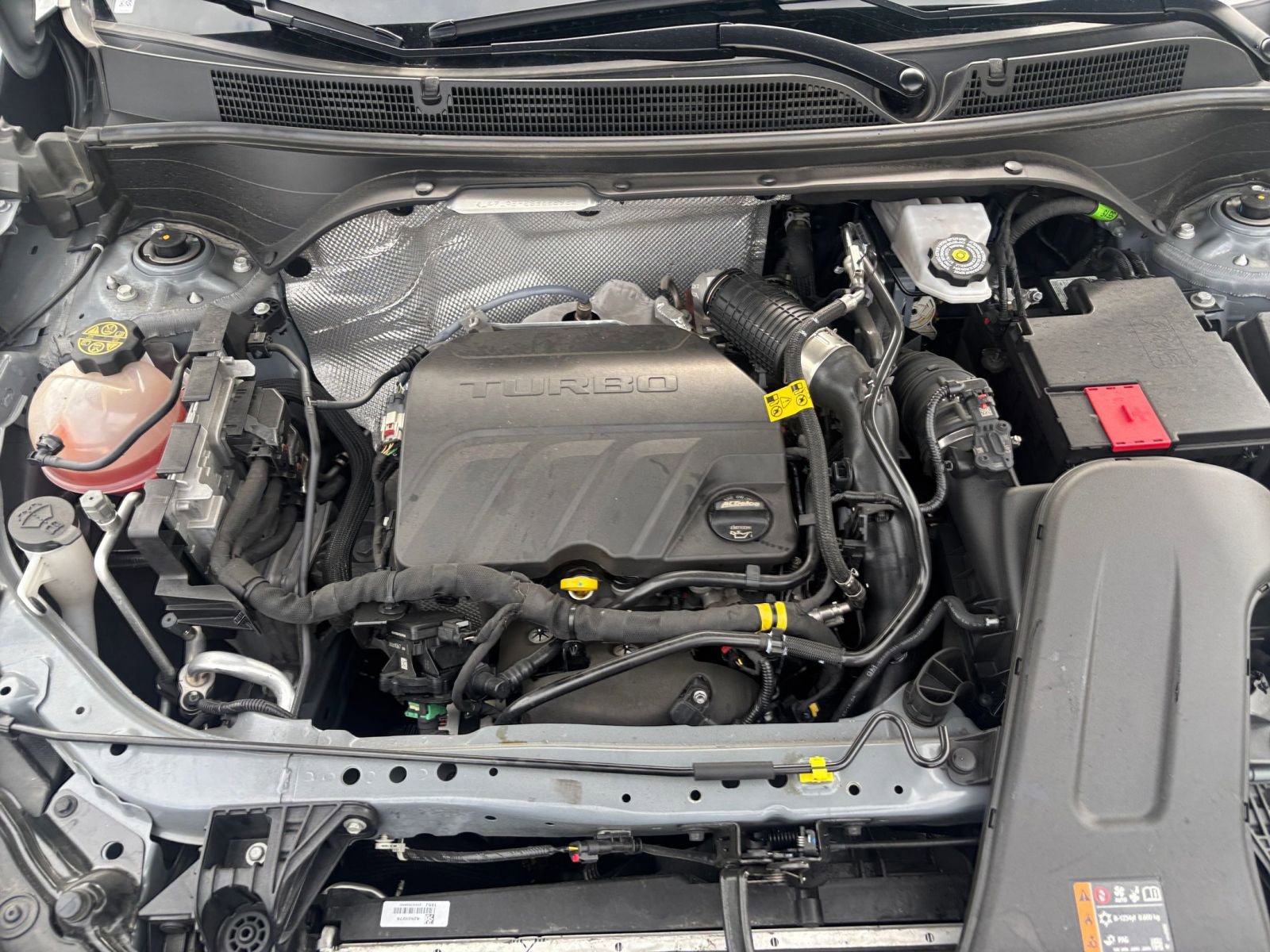 Used 2025 Buick Envista Preferred image 31