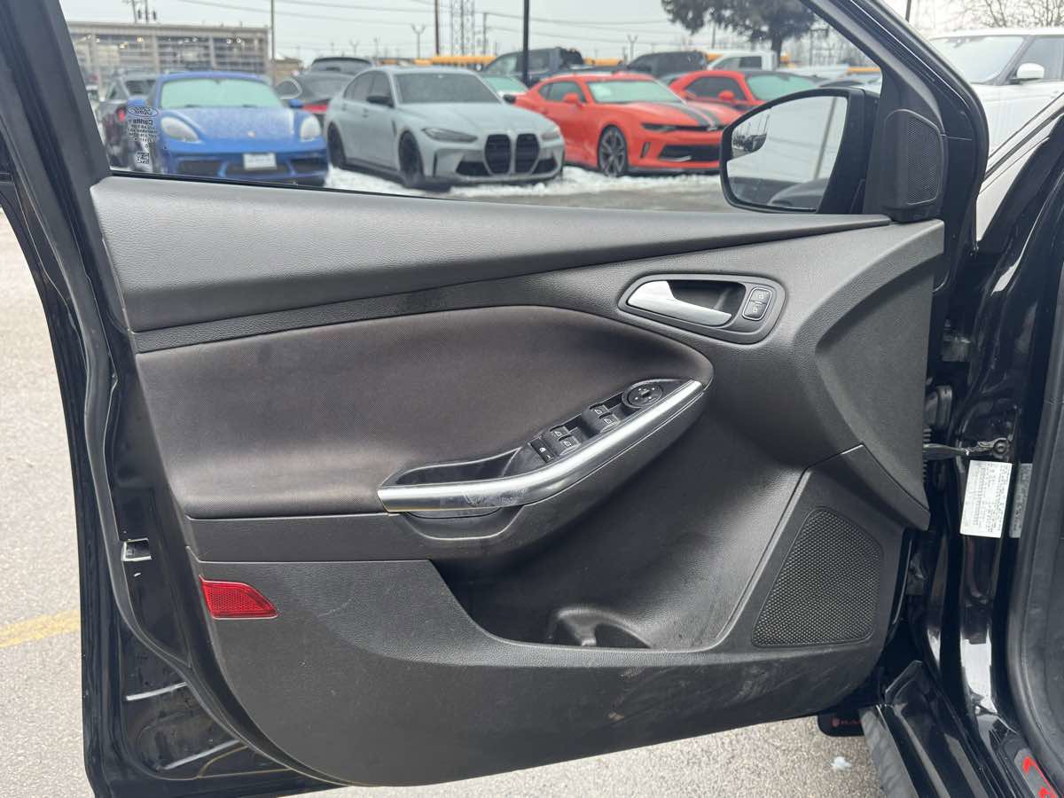 Used 2016 Ford Focus ST image 12