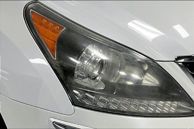 Used 2012 Hyundai Equus Signature RWD image 28