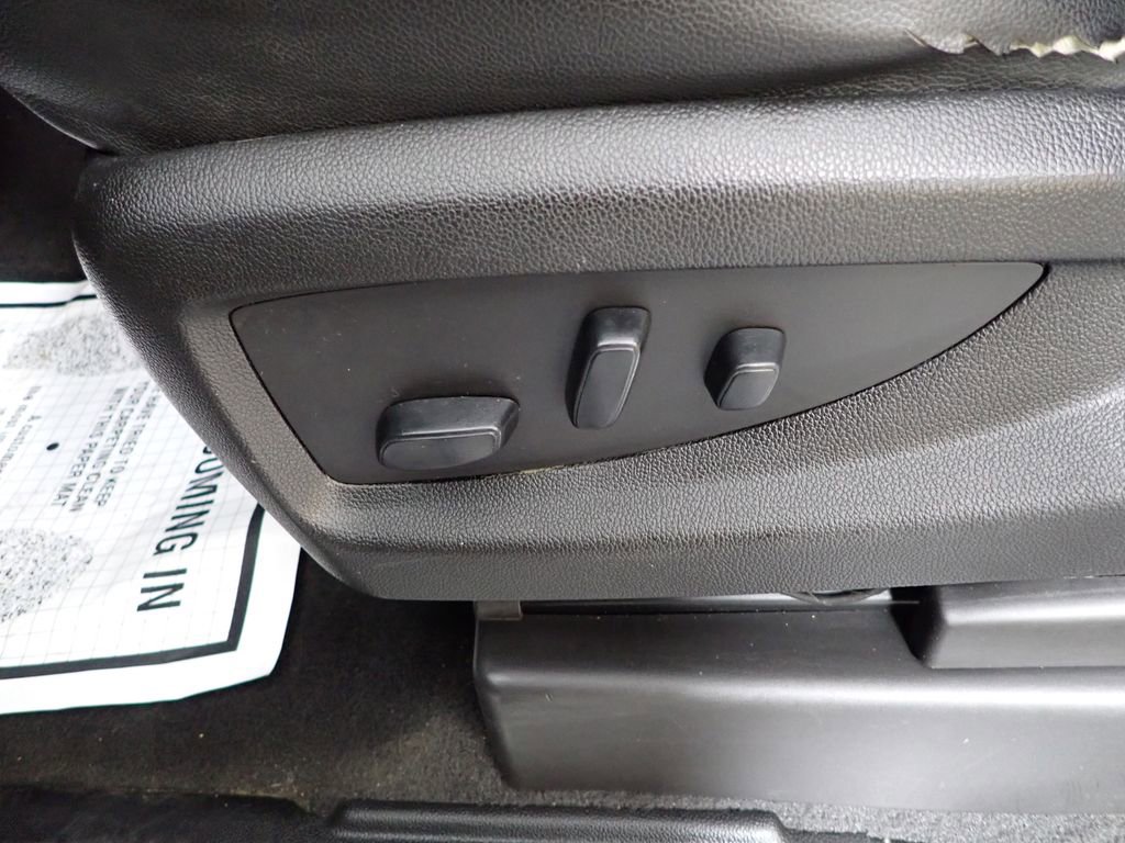 Used 2019 Chevrolet Suburban LT AWD/4WD image 25