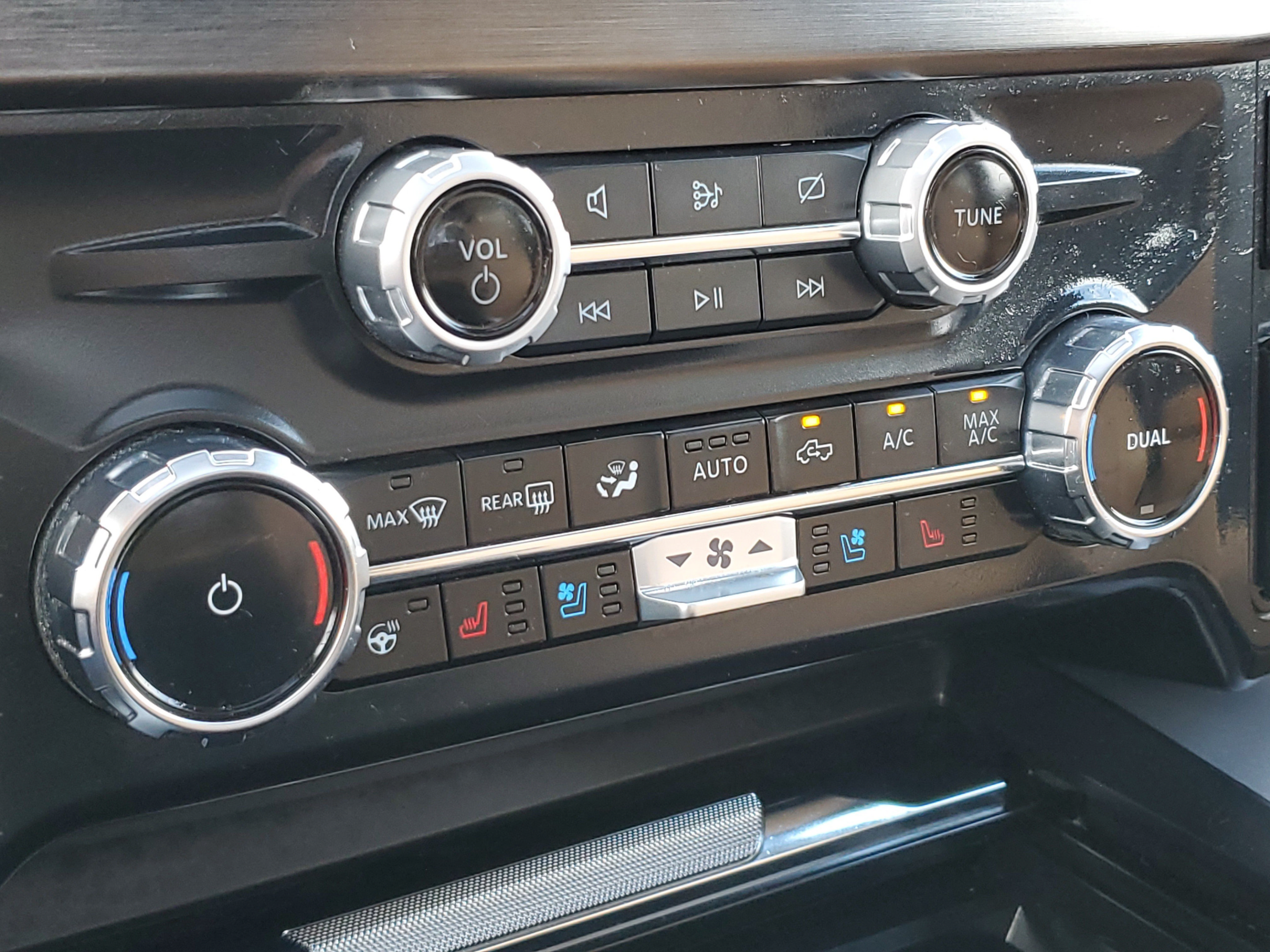 Used 2024 Ford F250 Lariat AWD/4WD image 31