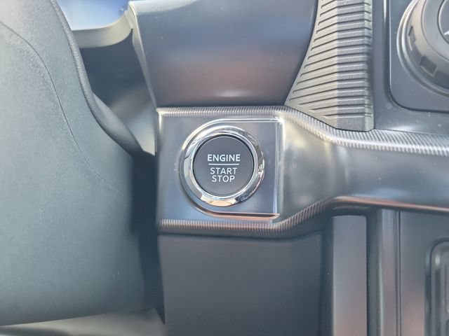Used 2025 Ford F150 Raptor AWD/4WD image 30