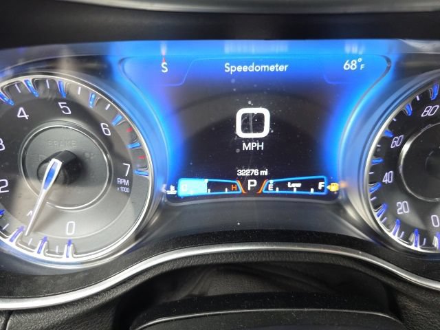 Used 2019 Chrysler 300 Touring w/ Quick Order Package 2EF RWD image 22