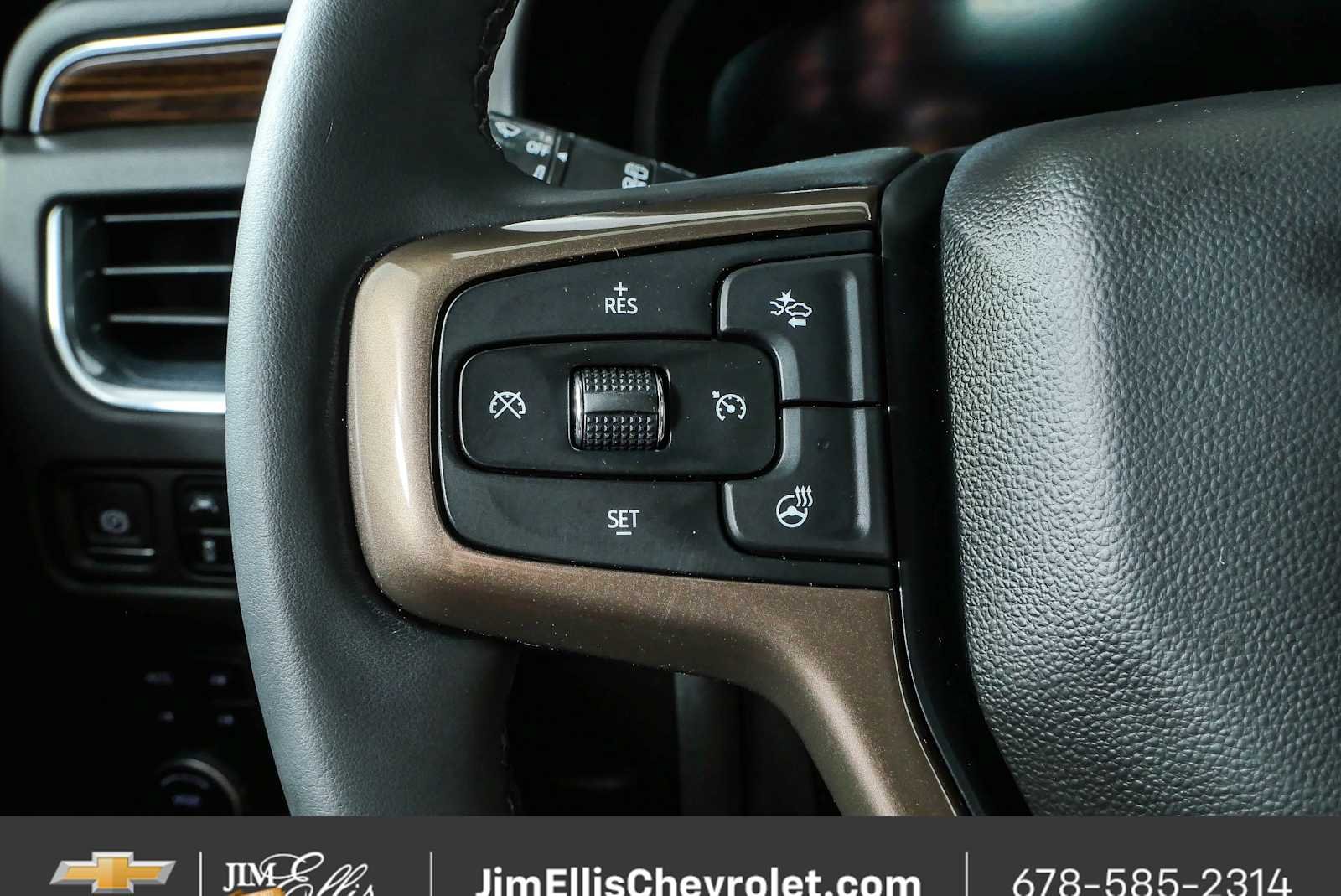 Certified 2023 Chevrolet Tahoe High Country w/ Premium Package 2 AWD/4WD image 11