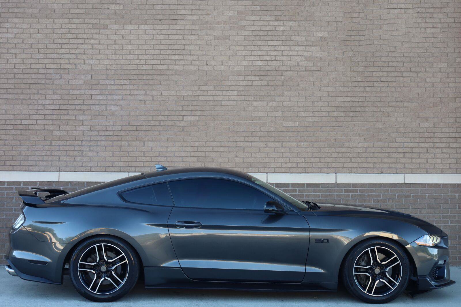 Used 2020 Ford Mustang GT w/ Equipment Group 301A RWD image 2