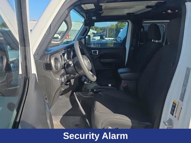 Used 2023 Jeep Gladiator Sport AWD/4WD image 9