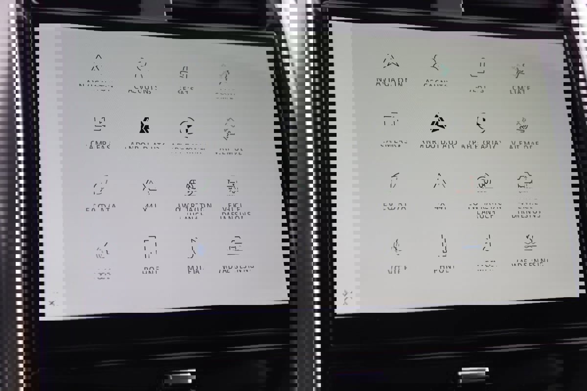 Used 2023 Land Rover Discovery S R-Dynamic image 36