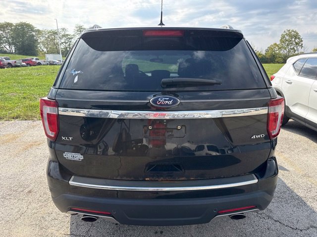 Used 2018 Ford Explorer XLT w/ Equipment Group 202A AWD/4WD image 4