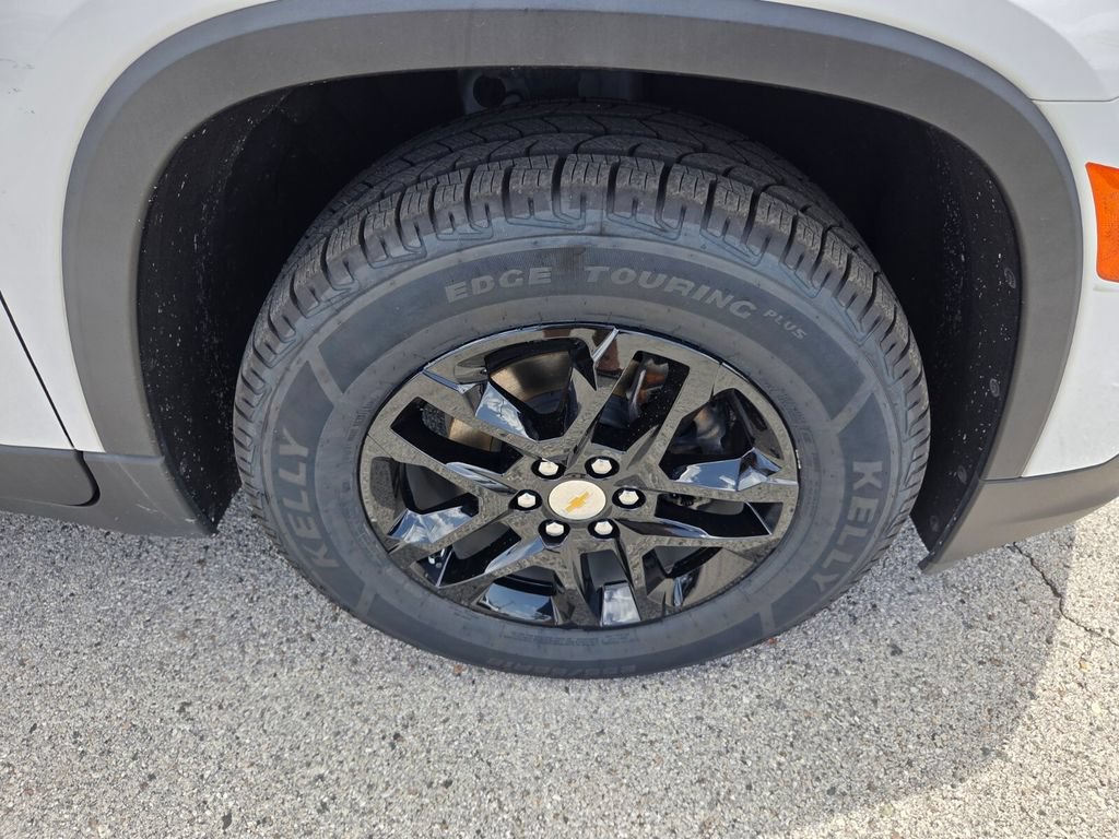 Certified 2023 Chevrolet Traverse LS FWD image 18