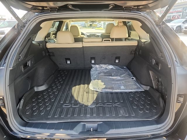 Used 2020 Subaru Outback Limited AWD/4WD image 30