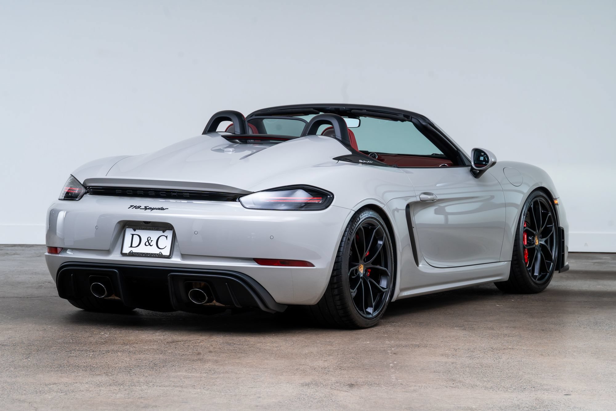 Used 2021 Porsche 718 Boxster Spyder RWD image 11