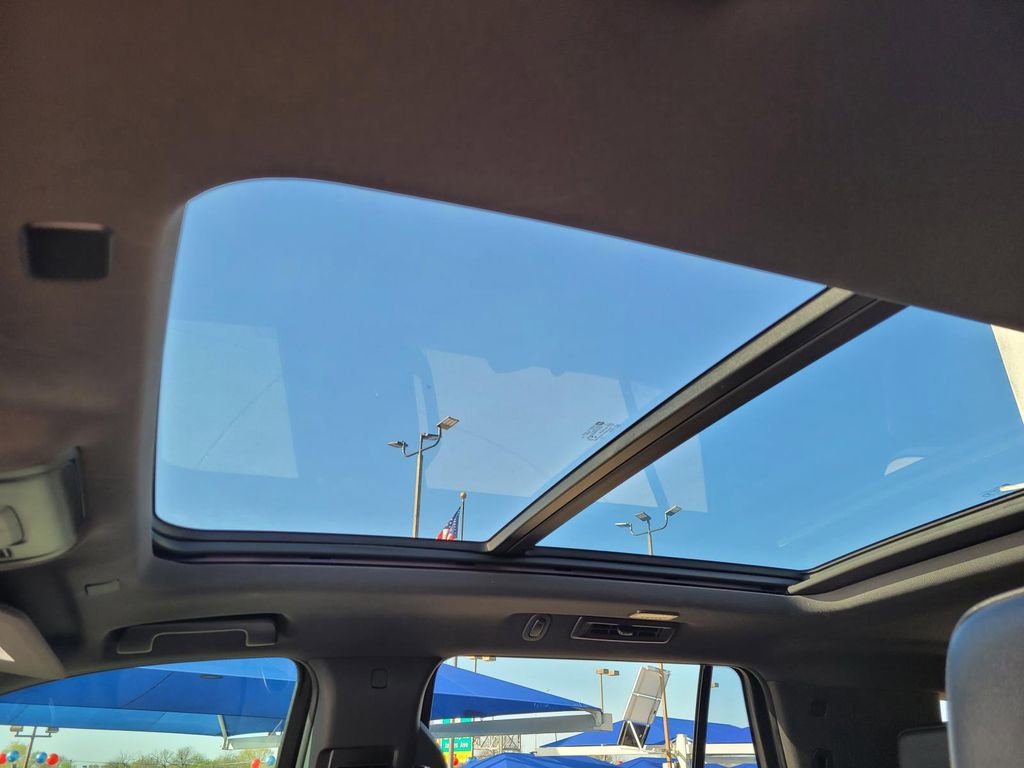 Used 2021 Chevrolet Tahoe Z71 w/ Rear Media and Nav Package image 25