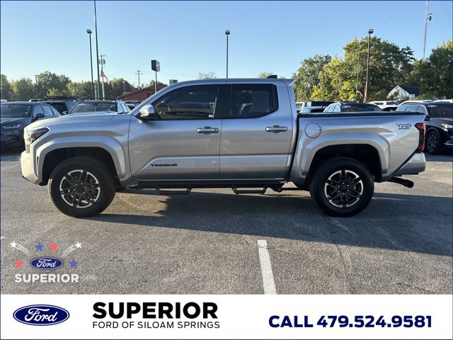 Used 2025 Toyota Tacoma TRD Sport AWD/4WD image 7