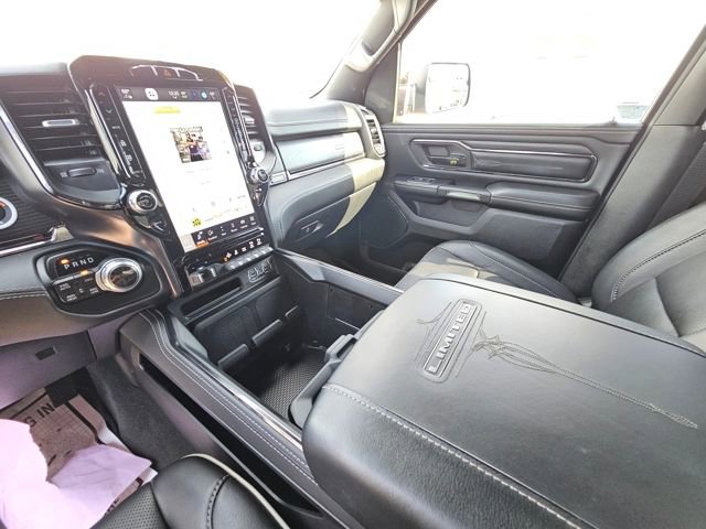 Used 2022 RAM 1500 Limited w/ Body Color Bumper Group image 18