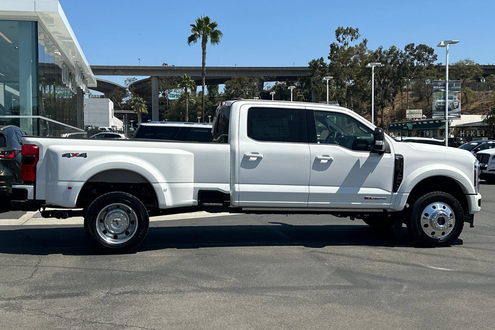 Used 2026 Ford F450 Platinum AWD/4WD image 2