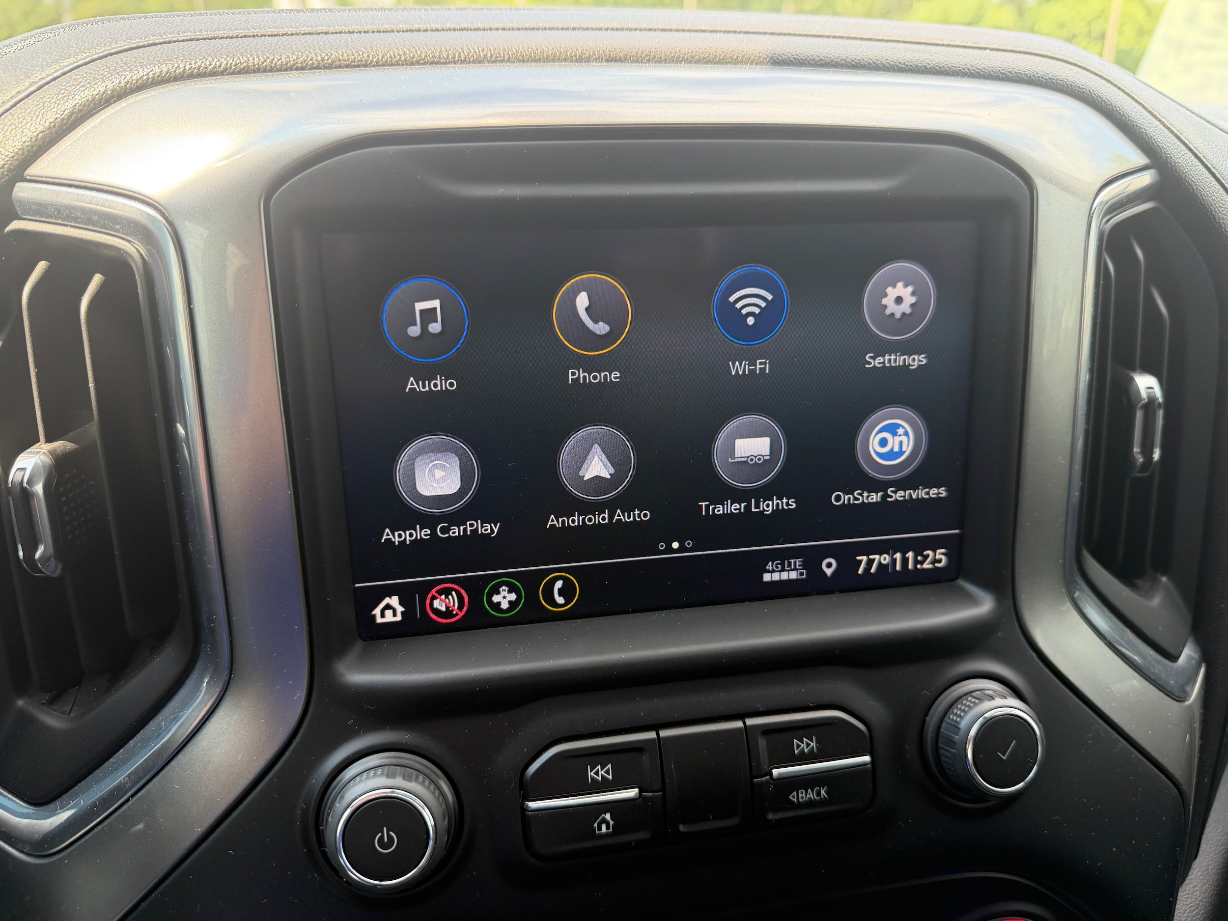 Used 2022 Chevrolet Silverado 1500 RST w/ Bed Protection Package AWD/4WD image 14