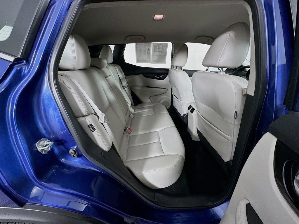 Used 2021 Nissan Rogue Sport SL image 36