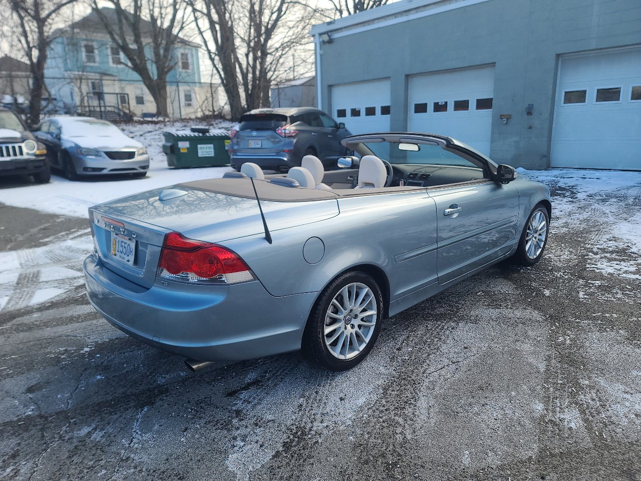 Used 2009 Volvo C70 T5 image 7