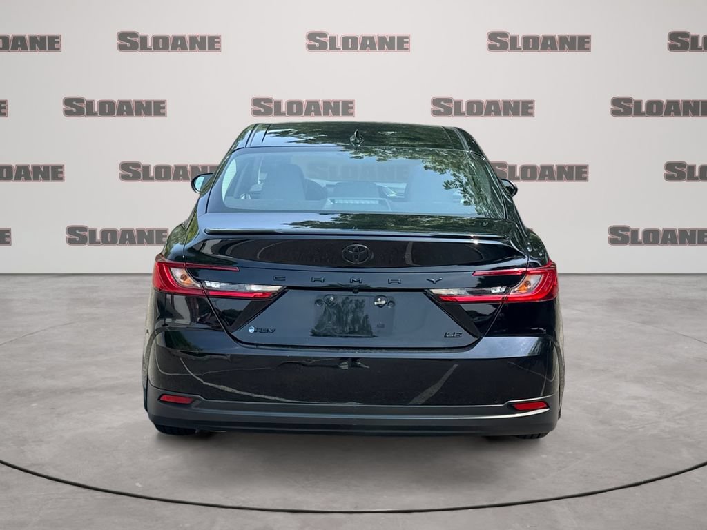Used 2025 Toyota Camry LE w/ Convenience Package FWD image 4