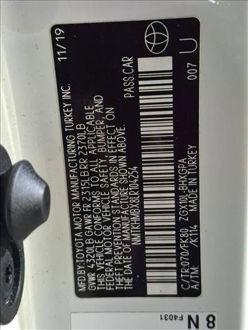 Used 2020 Toyota C-HR XLE FWD image 23