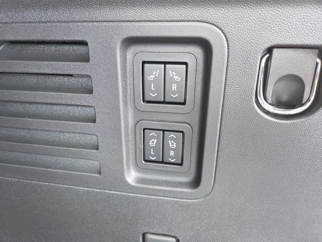 New 2026 Buick Enclave Sport Touring w/ Power Package image 18