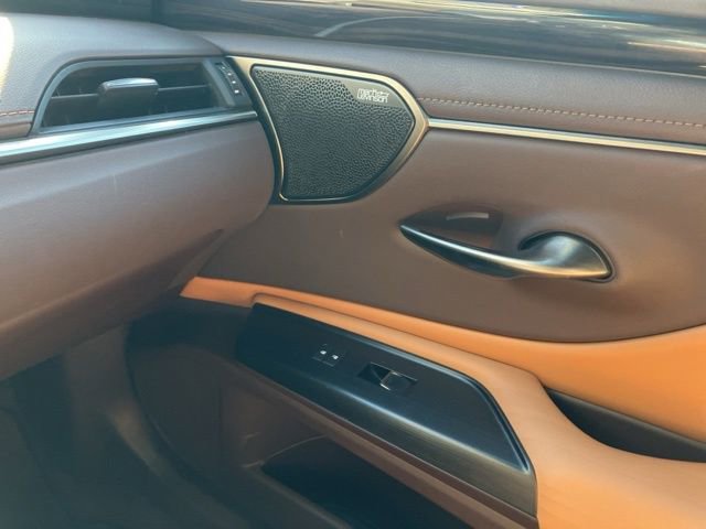 Used 2021 Lexus ES 300h w/ Premium Package image 29