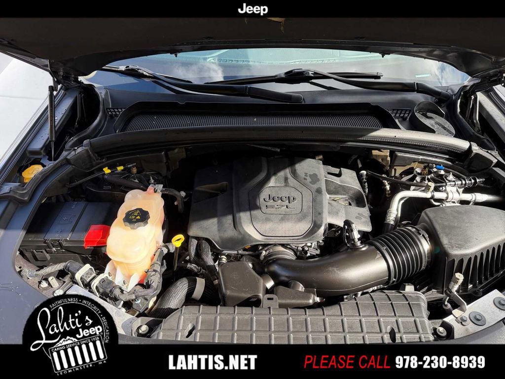 Used 2023 Jeep Grand Cherokee L Summit image 18