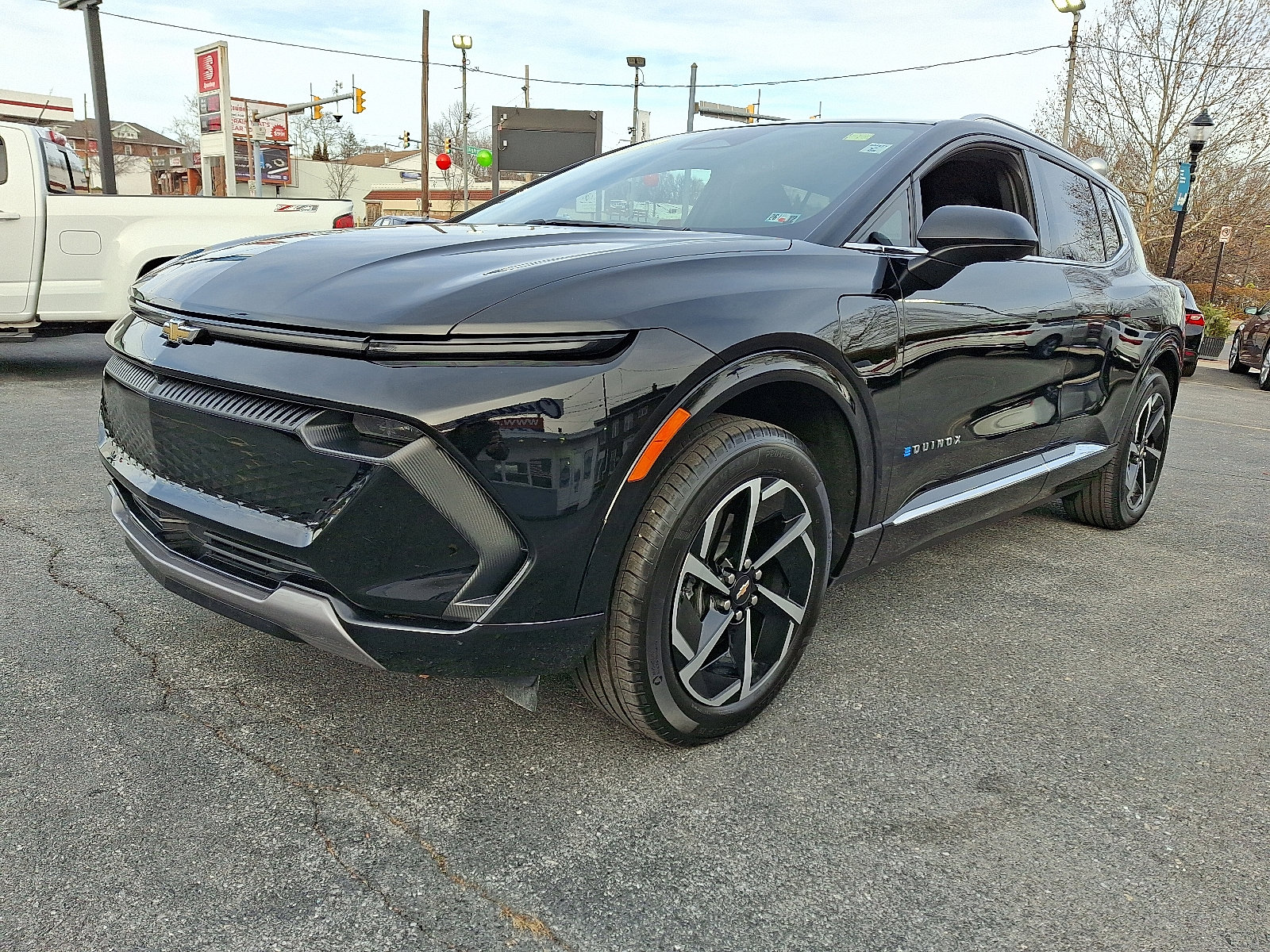 Used 2025 Chevrolet Equinox EV LT w/ Convenience Package image 1