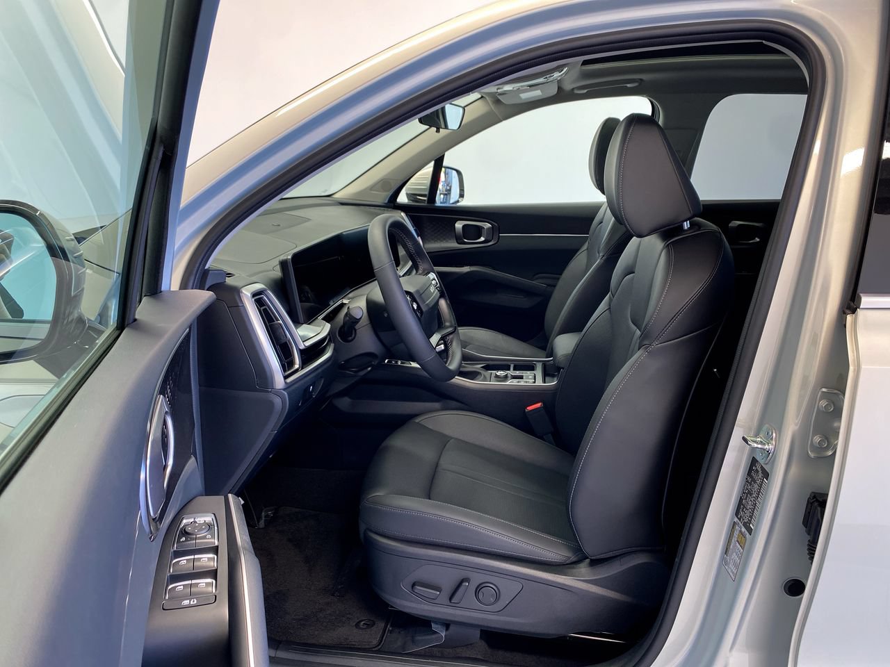 New 2026 Kia Sorento S FWD image 16