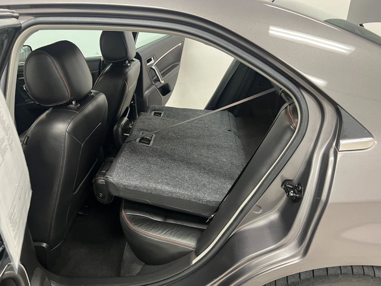 Used 2012 Lincoln MKZ FWD image 29