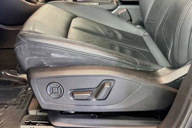 Used 2020 Audi Q3 2.0T Premium Plus AWD/4WD image 18