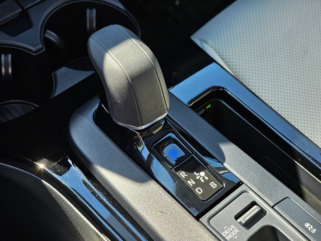 Used 2025 Toyota Prius XLE image 13