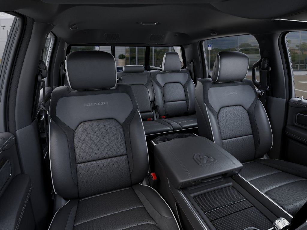 New 2026 RAM 1500 Laramie AWD/4WD image 17