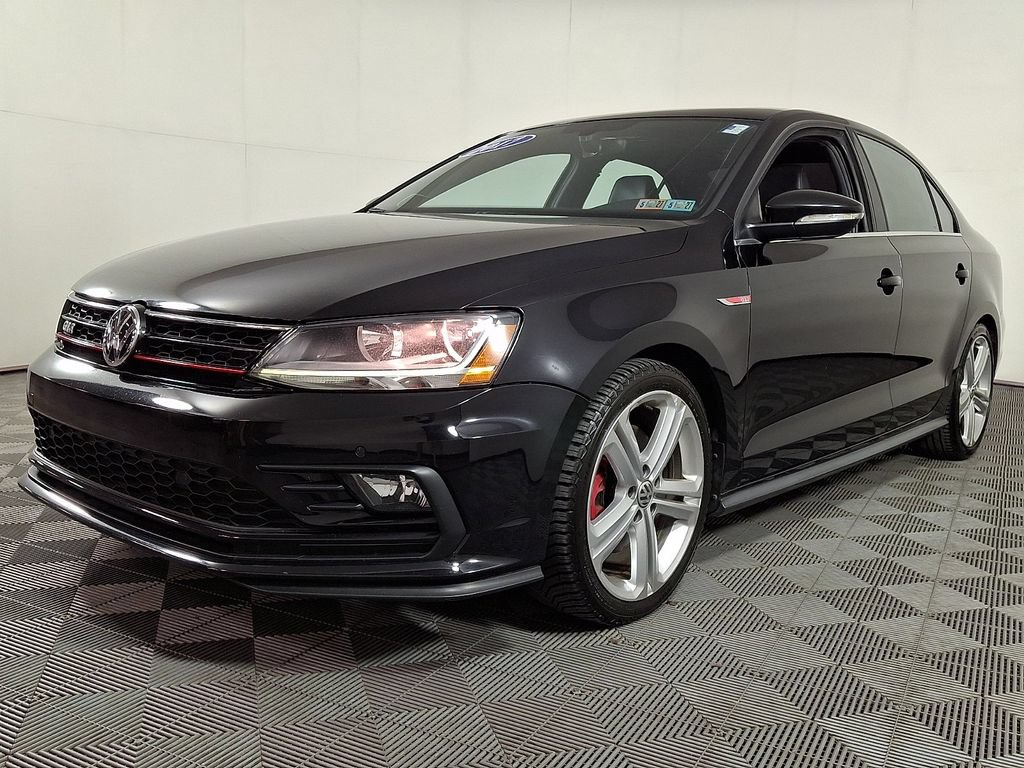 Used 2017 Volkswagen Jetta GLI FWD image 6