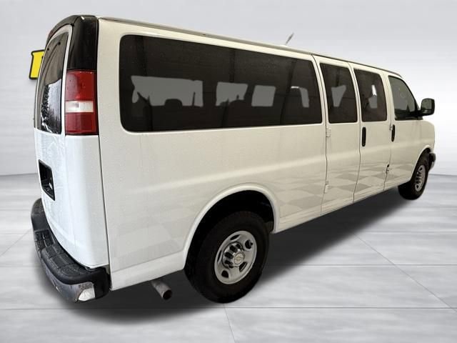 Used 2015 Chevrolet Express 3500 LT w/ LT Preferred Equipment Group image 5