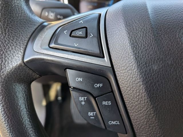 Used 2020 Ford Fusion SE image 18