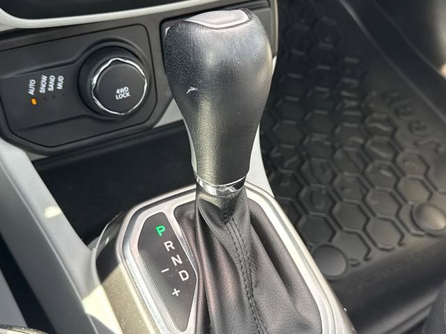 Used 2021 Jeep Renegade Limited w/ Sun & Sound Group image 31