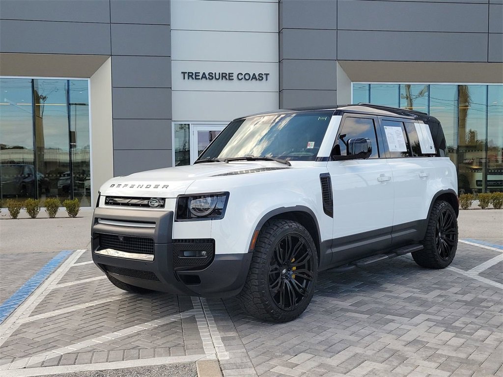 Used 2024 Land Rover Defender 110 S image 1