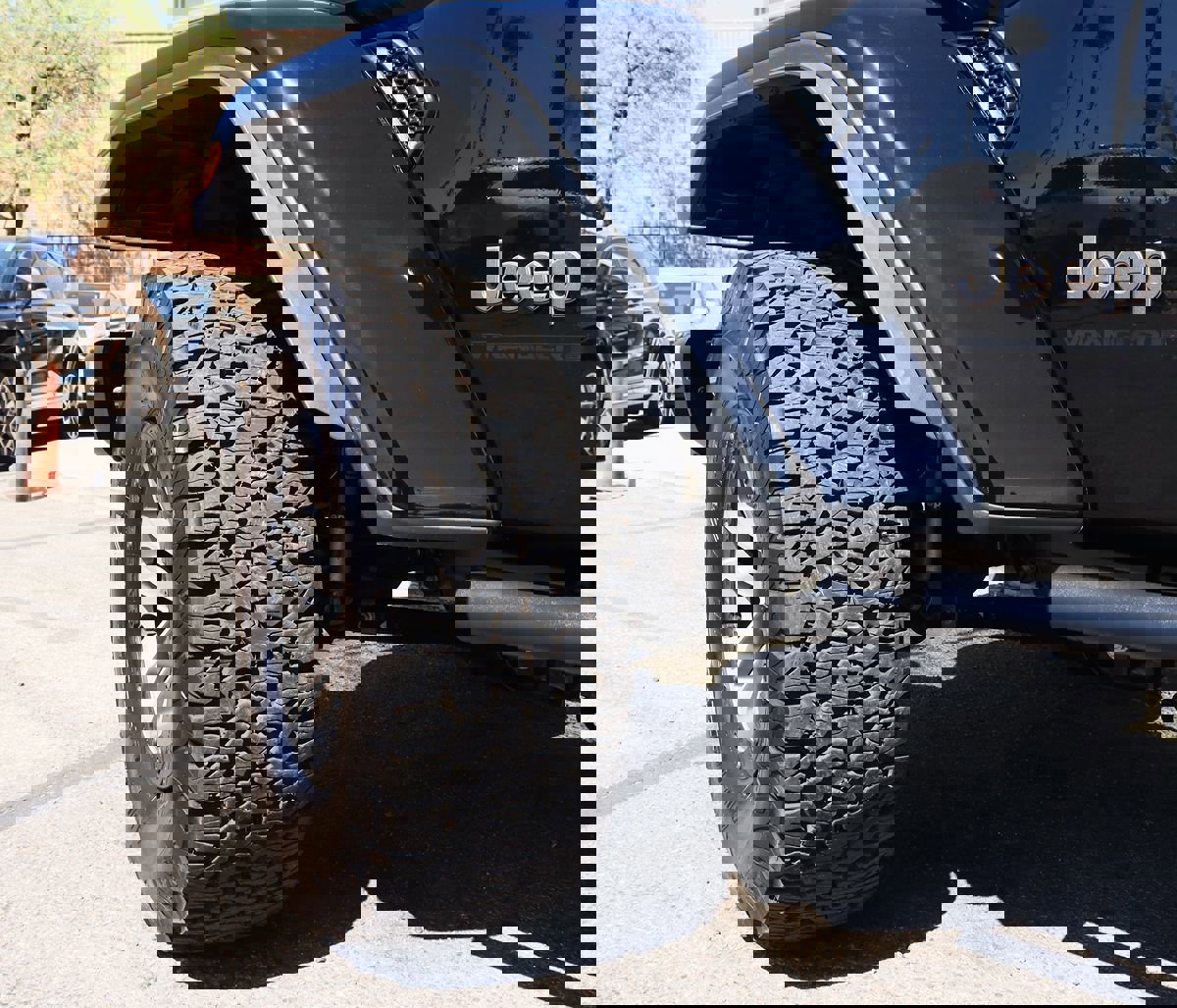 Used 2024 Jeep Wrangler Unlimited Rubicon 392 image 6