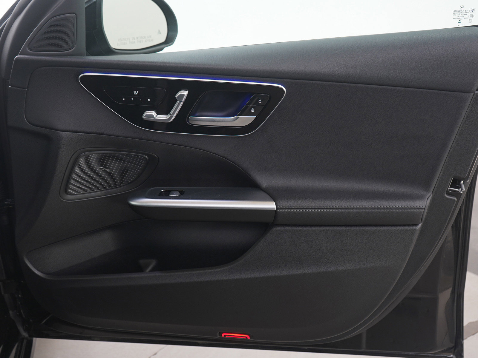 Used 2025 Mercedes-Benz C 300 4MATIC Sedan image 9