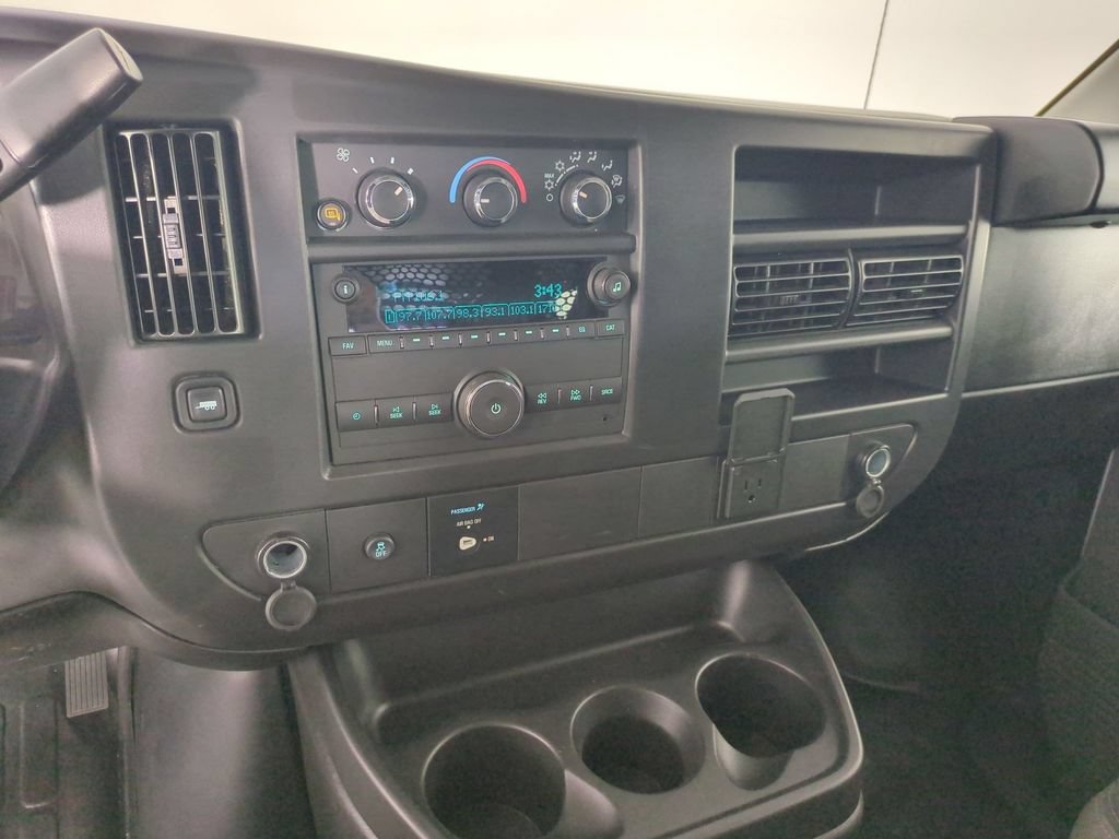 Used 2025 Chevrolet Express 2500 w/ Driver Convenience Package RWD image 18