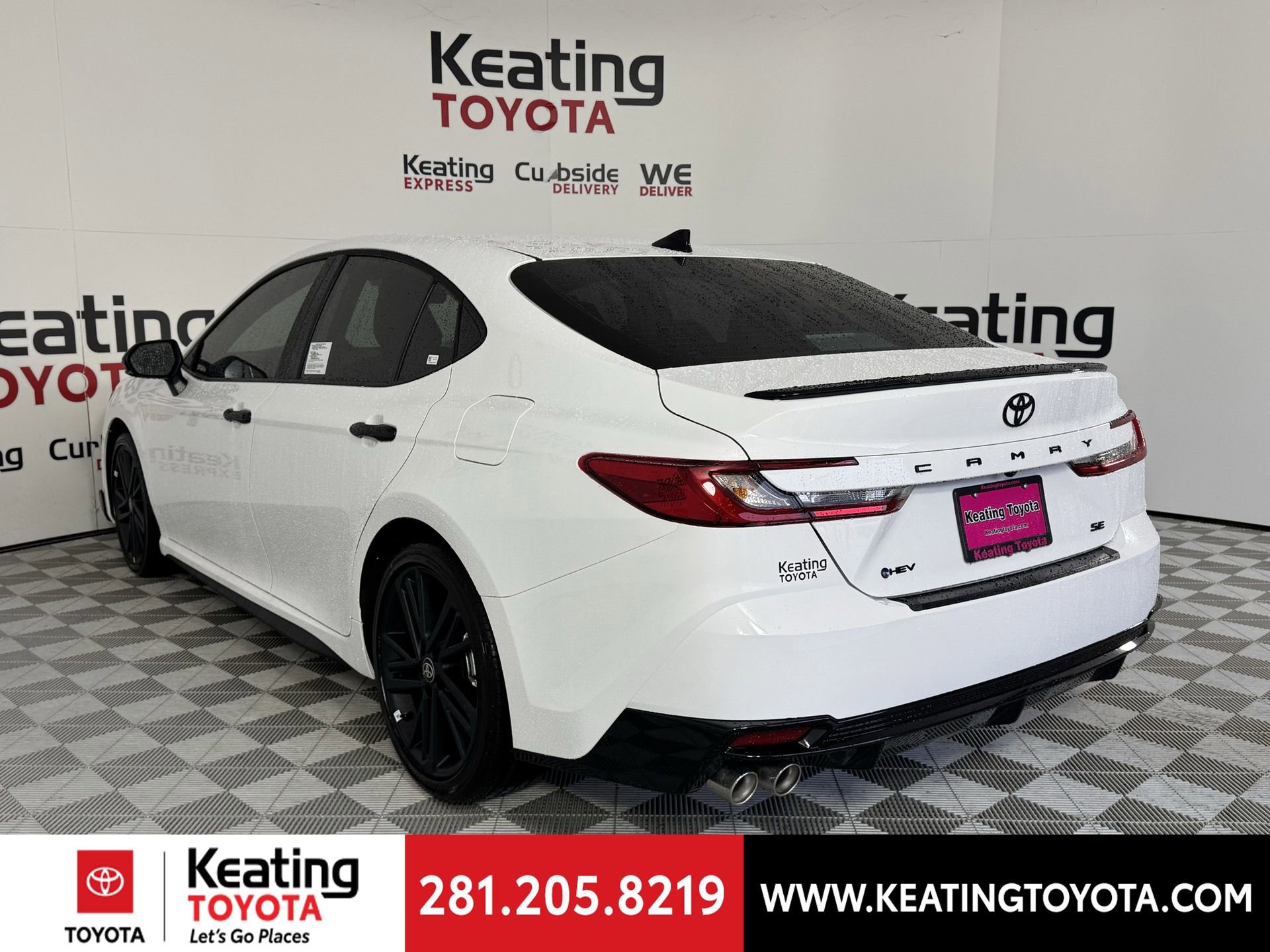 New 2026 Toyota Camry Hybrid FWD image 10