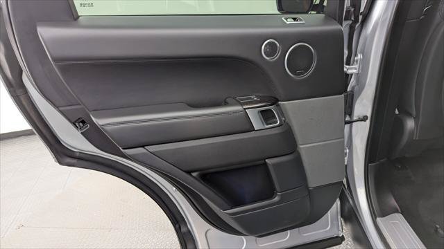 Used 2019 Land Rover Range Rover Sport HSE Dynamic AWD/4WD image 14