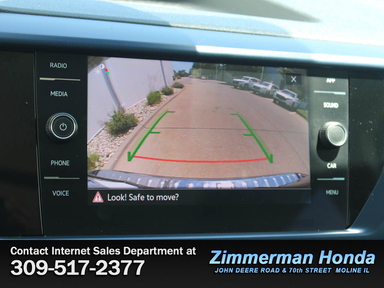 Used 2023 Volkswagen Taos SE w/ Panoramic Sunroof Package AWD/4WD image 23