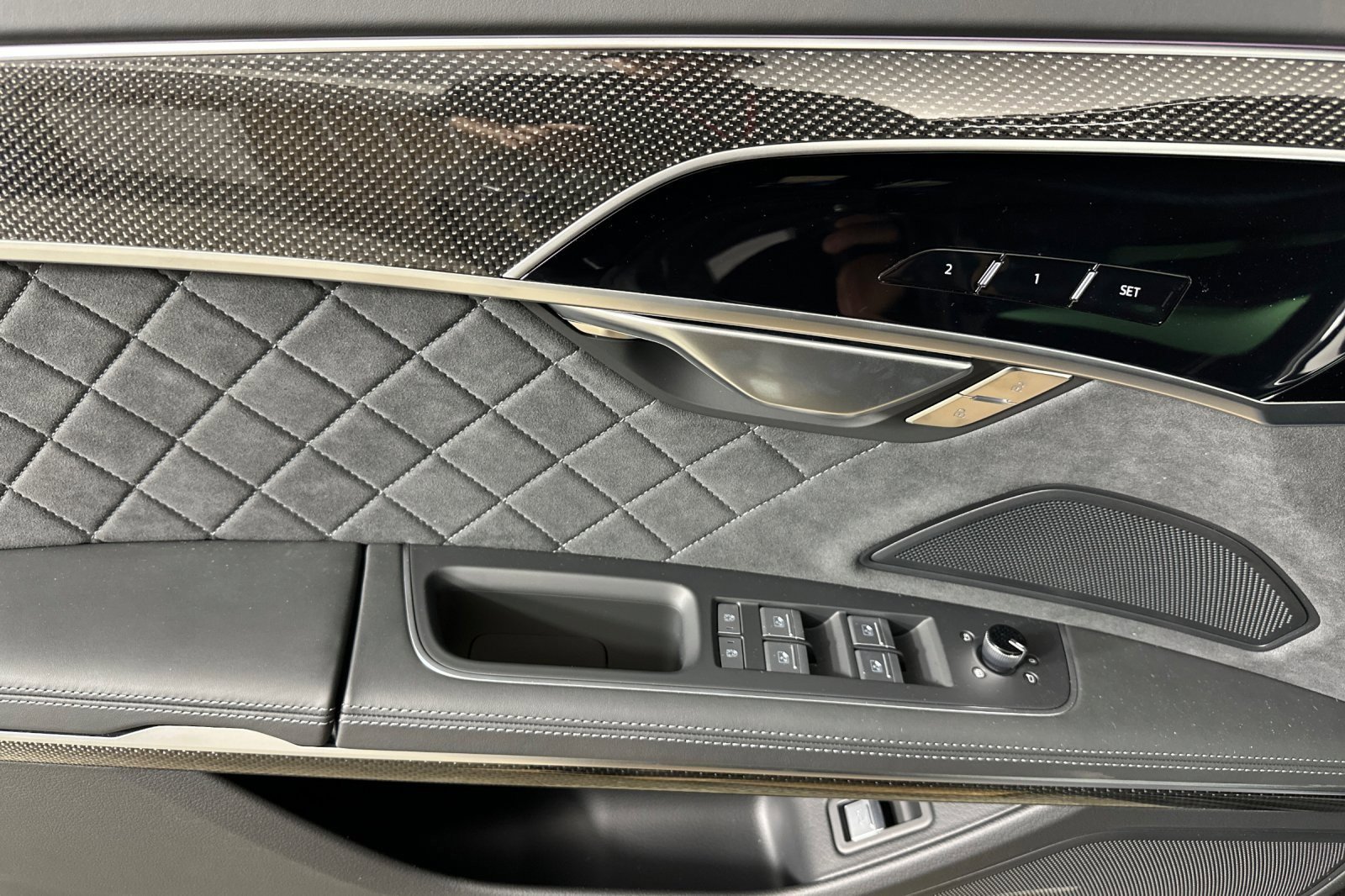New 2025 Audi S8 image 10
