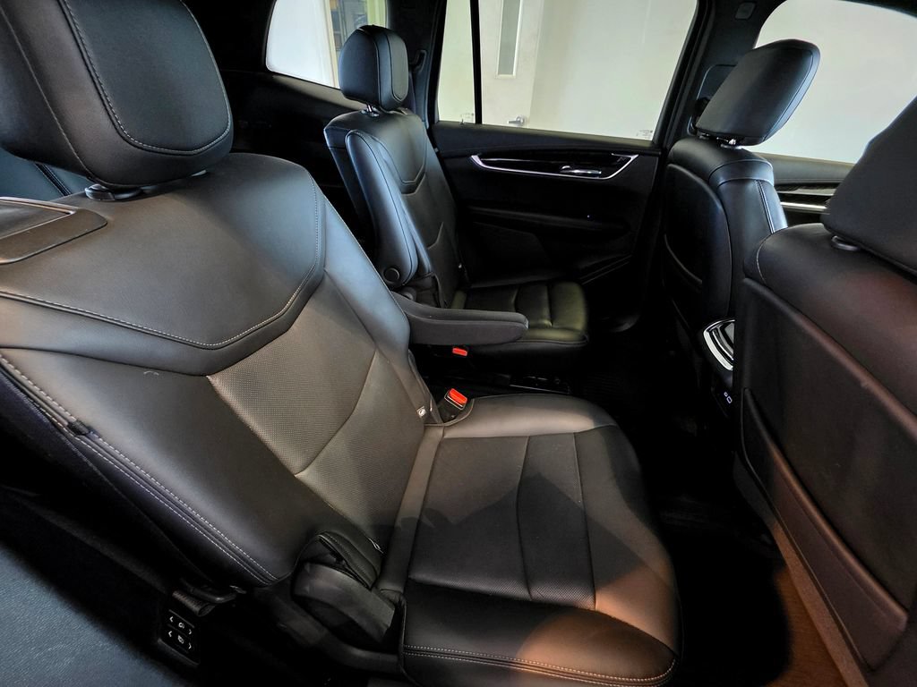Used 2021 Cadillac XT6 Premium Luxury FWD image 60