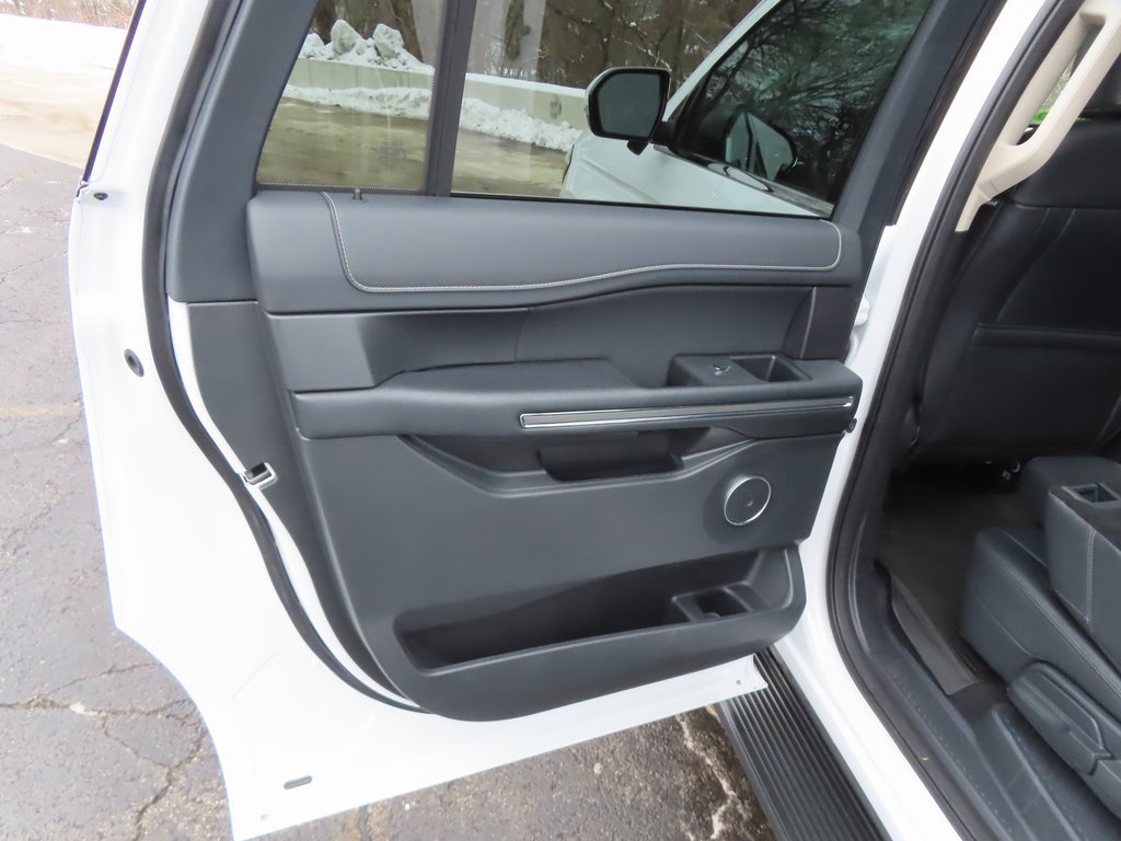 Used 2024 Ford Expedition Max XLT image 36
