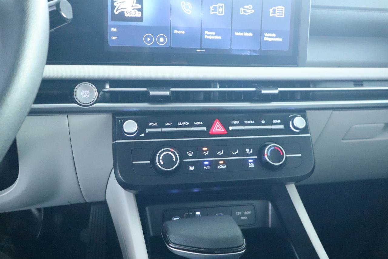 Used 2026 Hyundai Tucson SE FWD image 19