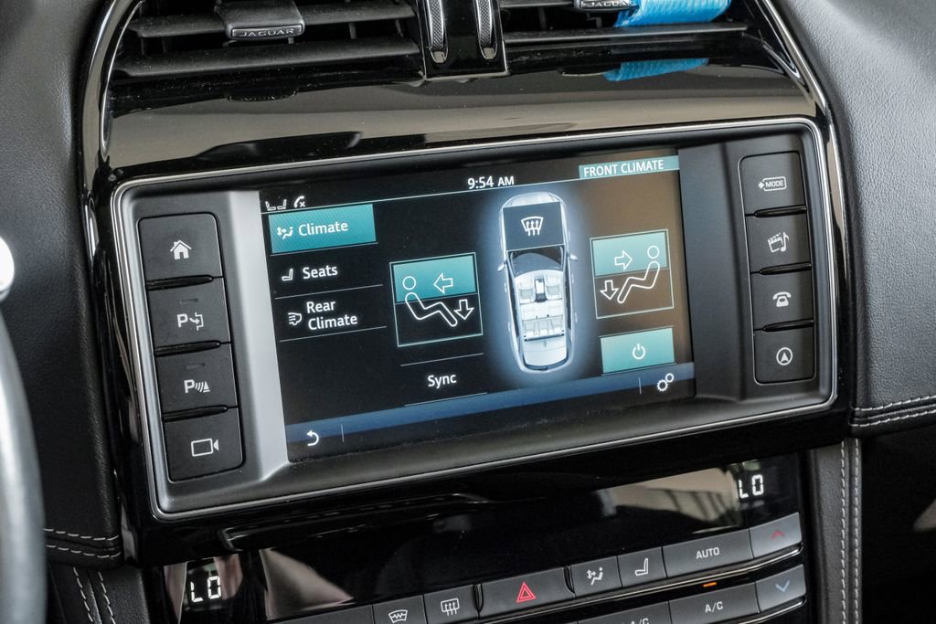 Used 2017 Jaguar F-PACE S image 38