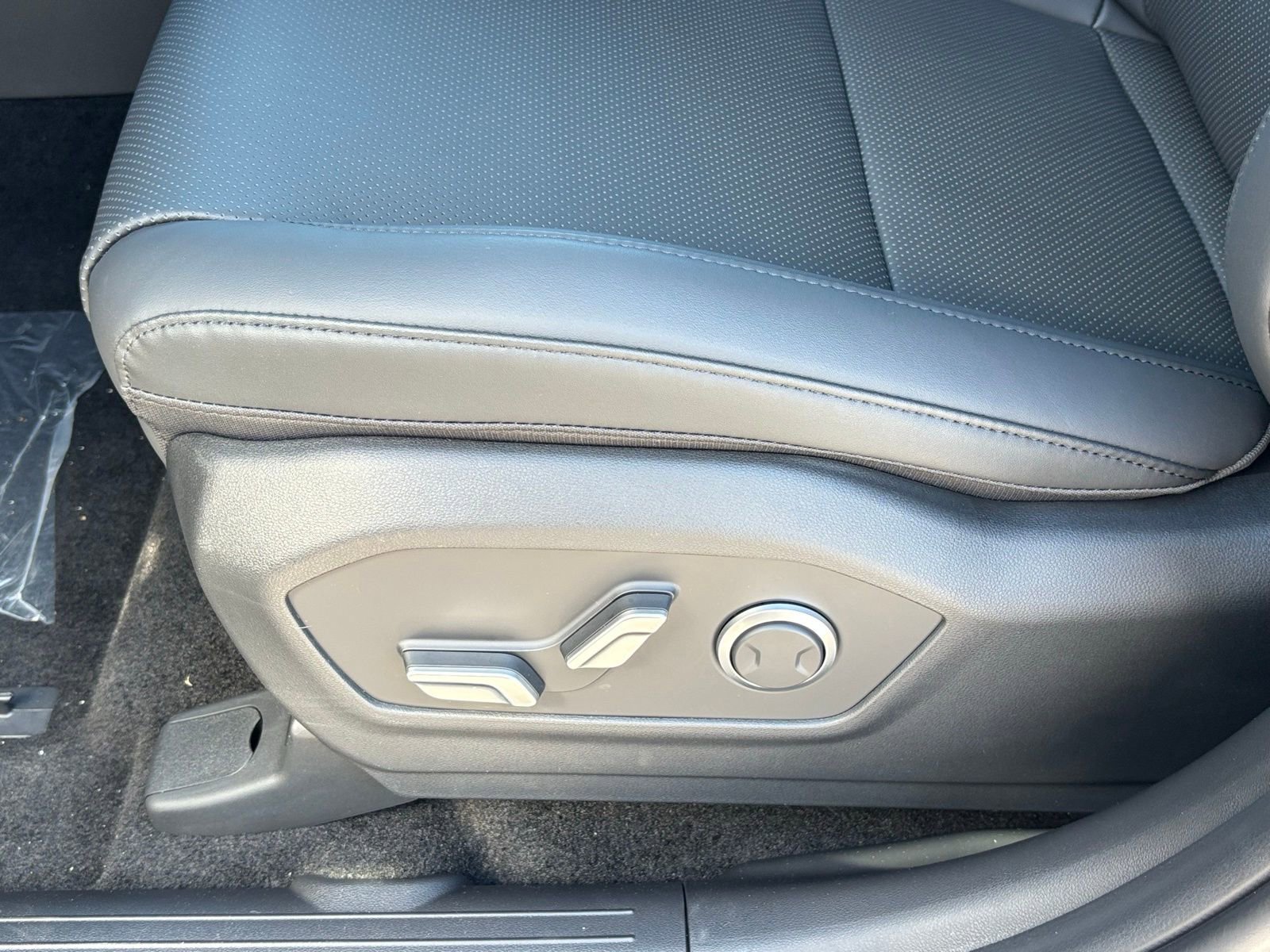 New 2026 Hyundai Santa Fe XRT AWD/4WD image 13